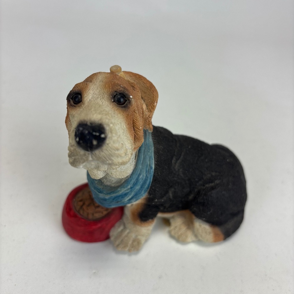 Basset Hound Figurine VTG United Design Corp Dog Lover Gift Stone Resin SC-362